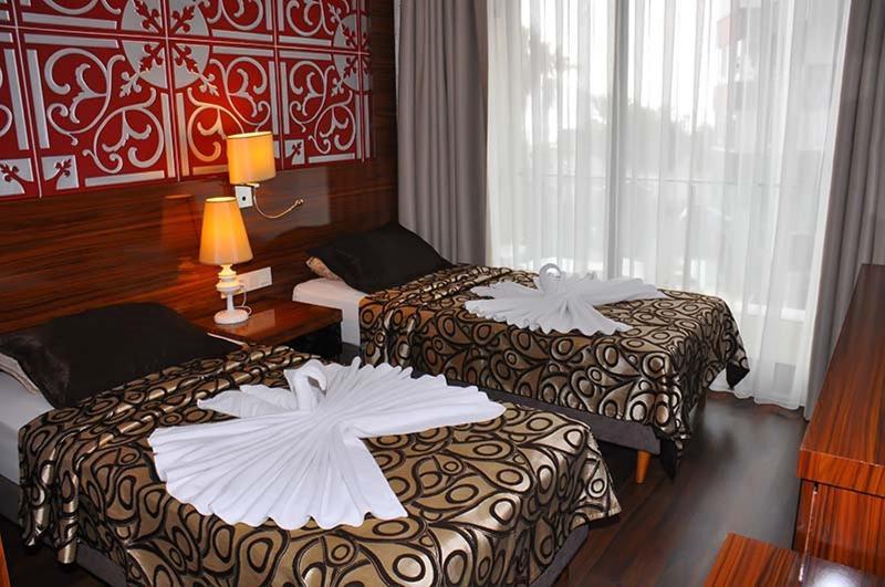 Grand Bayar Beach Hotel Alanya Bagian luar foto