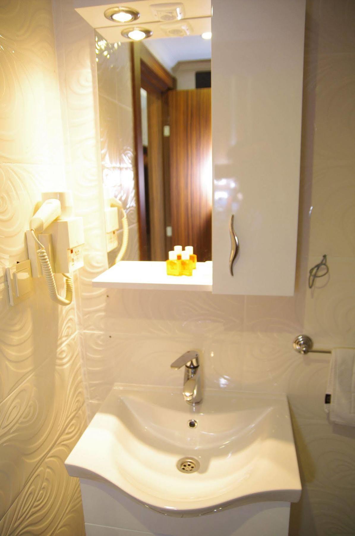 Grand Bayar Beach Hotel Alanya Bagian luar foto